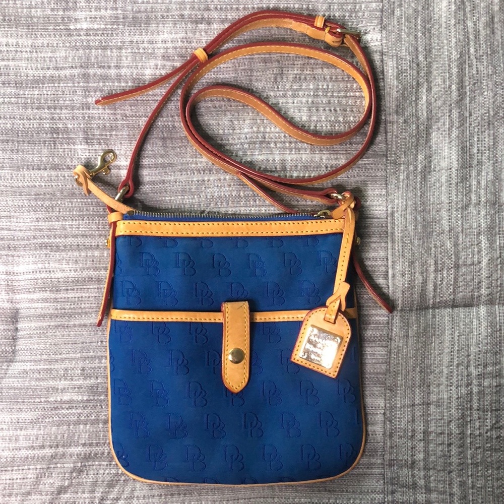 Dooney & Bourke Crossbody purse